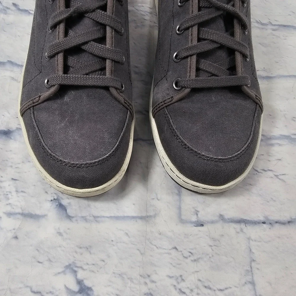 LL Bean Campside Canvas Sneakers Mens 10 Grey Low Top Leather Trim Walking Shoes